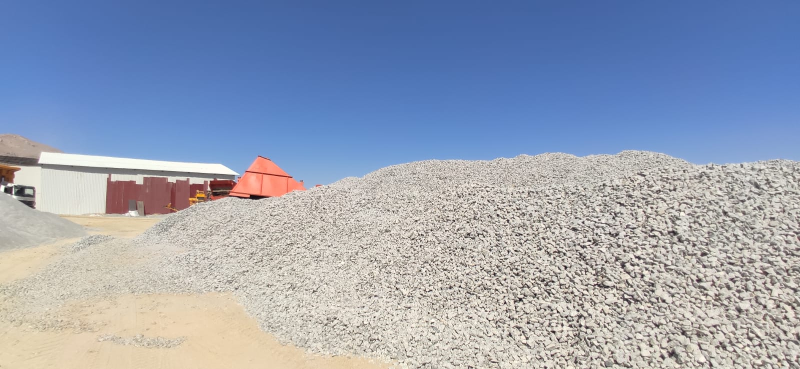 kaya granit , granit mozaik , granit kumu , granit blok , granit döşeme , granit palk taş